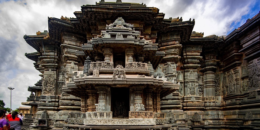 Offer your prayers to the sacred Chennakesava Swamy Temple located in Andhra Pradesh.
