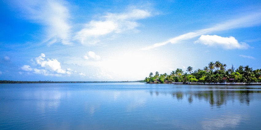 Cherai Beach is one of the best places around Thuravoor temple for all travellers.