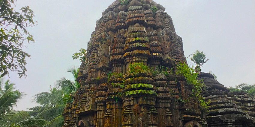 Chhatia Bata is another significant religious site near the sacred Mahavinayak Temple.