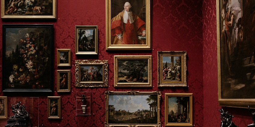 A glimpse of famous paintings curated by renowned artists at Chhatris of Scindia Dynasty.