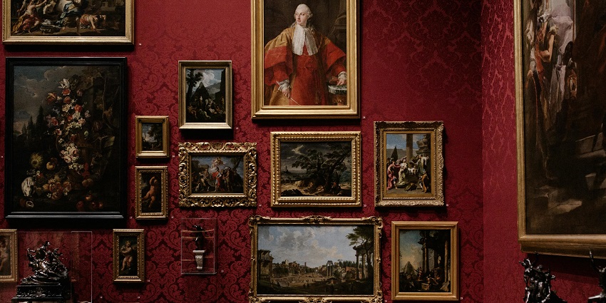 The historical assorted print paintings in one of the Museums in Raipur, placed in the art gallery.