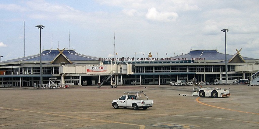 Front view with vans of Chiang Mai International Airport during the daytime for all.