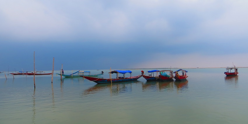 panoramic view of the beautiful Chilika lake near the Bhagabati Temple in Odisha