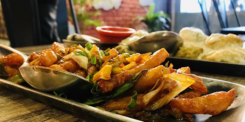 Chilli Potato can be considered as a predominantly Indo-Chinese dish, made in the Hakka tradition.