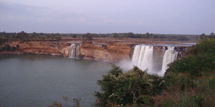 Picturesque view of the Wondrous Chitrakote Waterfalls nearby