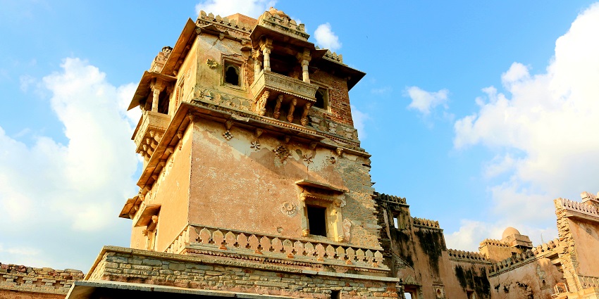The Chittor Fort of Chittorgarh is the largest fort in India. It is a UNESCO World Heritage Site