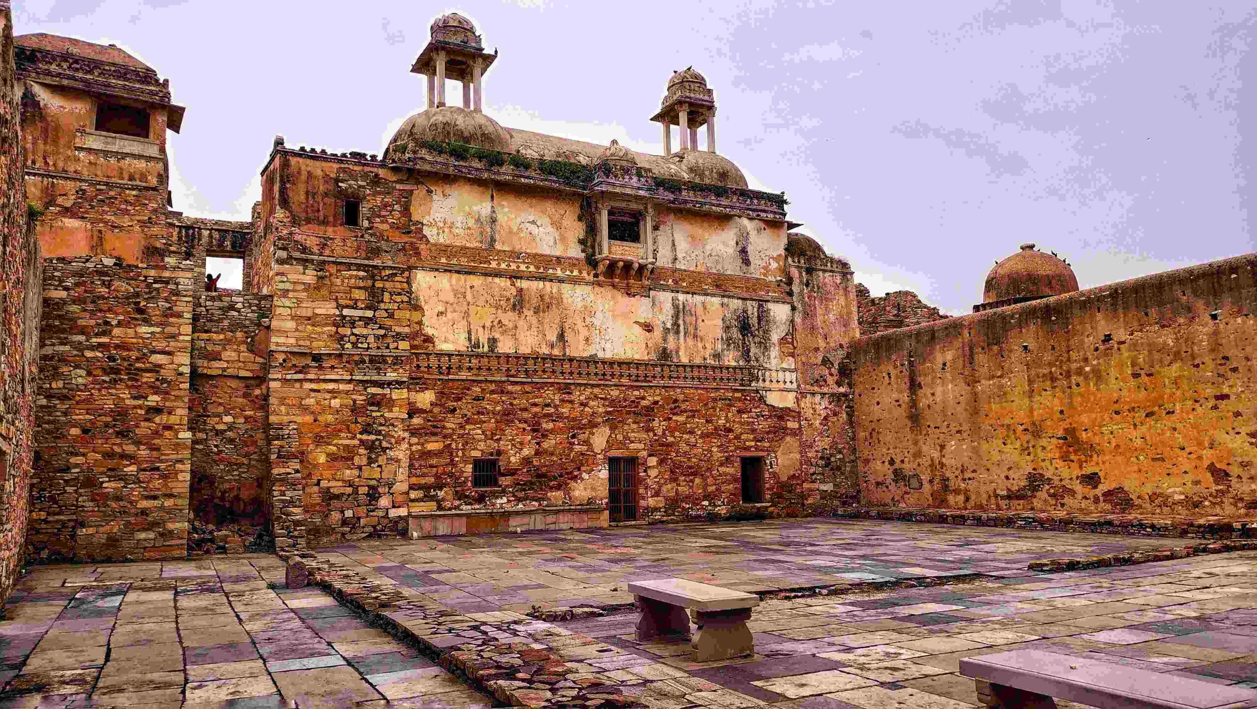 A panoramic view of Chittorgarh Fort, one of the popular places to visit in Chittorgarh.