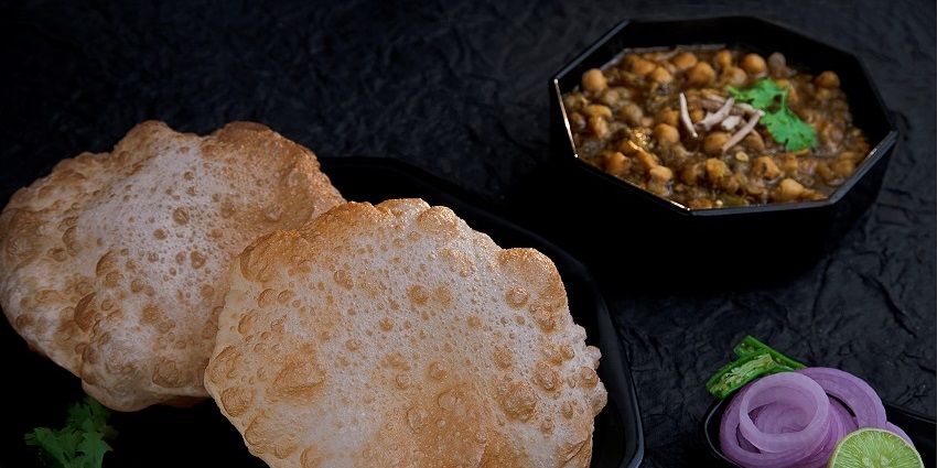 Mouthwatering image of the Chole Bhature which is one of the best food in Ambala