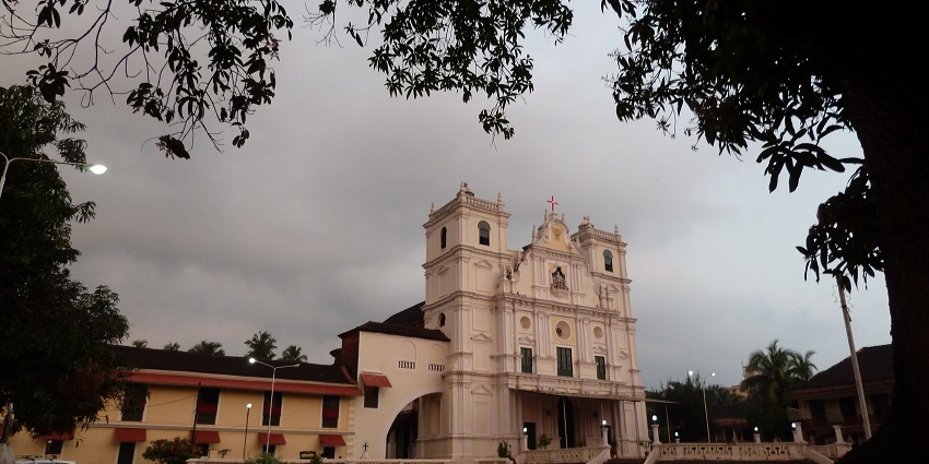 Church Of The Holy Spirit is one of the spiritual places to visit in Goa for tourists.