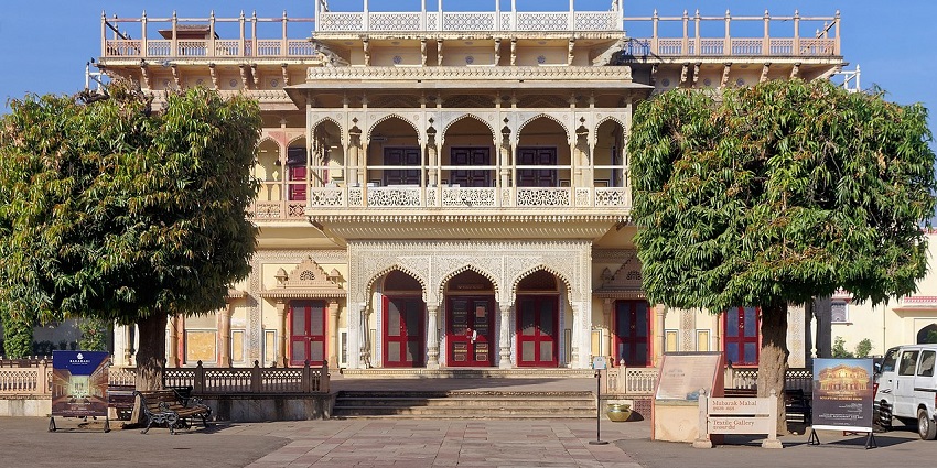 The majestic City Palace in Jaipur is one of the prime Jaipur tourist places