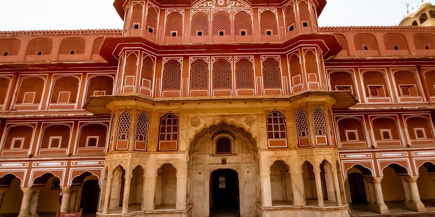 The City Palace is one of the must-see places to visit near Mansarovar in Jaipur.