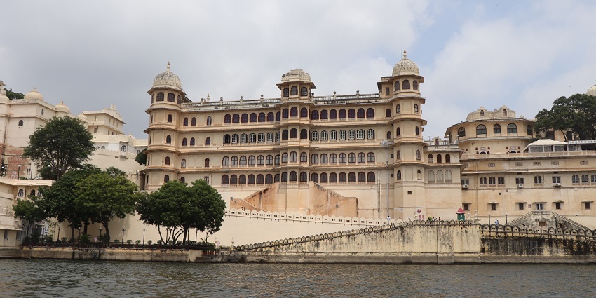 The panoramic view of the City palace.