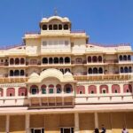 City Palace Museum’s breathtaking facade, highlighting exquisite design elements