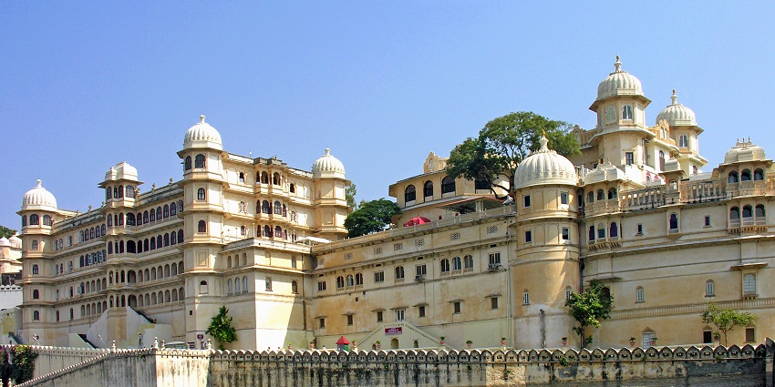 City Palace, Udaipur viewed from the beautiful lake Pichola