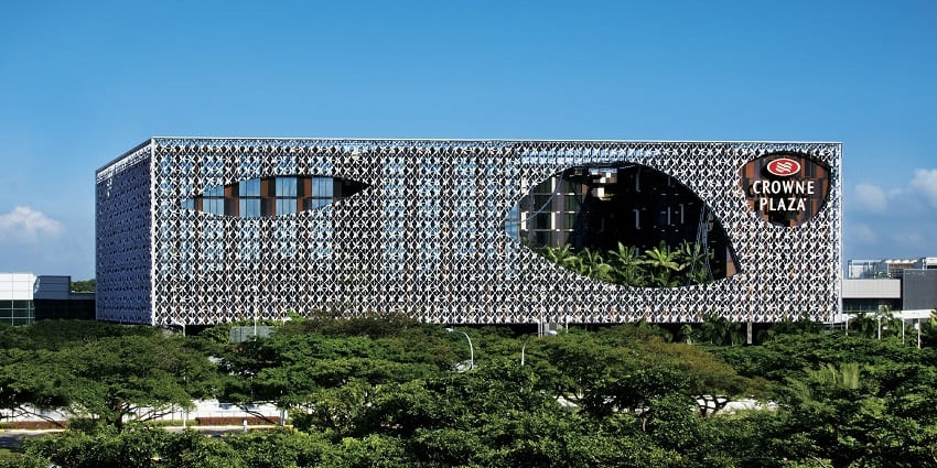 Stay in the Crowne Plaza Changi Airport hotel during your trip to Changi Airport.
