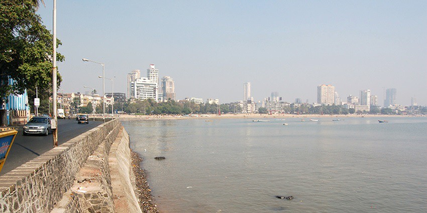 Chembur tourist places include Dadar Chowpatty with beachfront, and local street food.