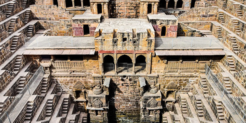 A bird’s eye view of a stepwell at Dadi Rani Ni Vav exuding historical significance.