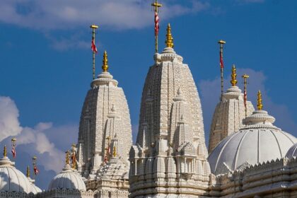 BAPS Shri Swaminarayan Mandir Temple, a grand example of Dakor temples' architecture