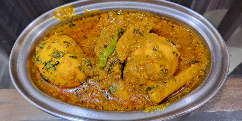 Dalma, one of the best food in Puri, is rich in proteins with a variety of flavours.