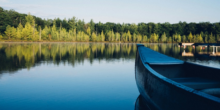 Rejuvenate yourself at the serene Damdama Lake which is located in Gurugram, India.
