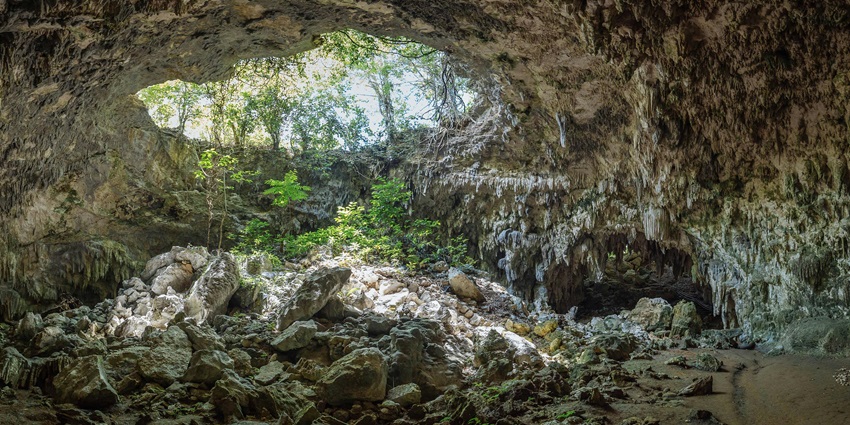 Dandak Caves with naturally formed rocks are a must-visit near Chitrakote Waterfalls.