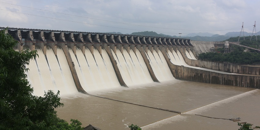 Scenic image of the beautiful Dam from where the Water flowing with full force