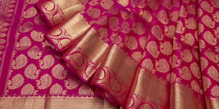 An image of a saree in Dastkar, one of the places to shop for hand-block sarees in Jaipur