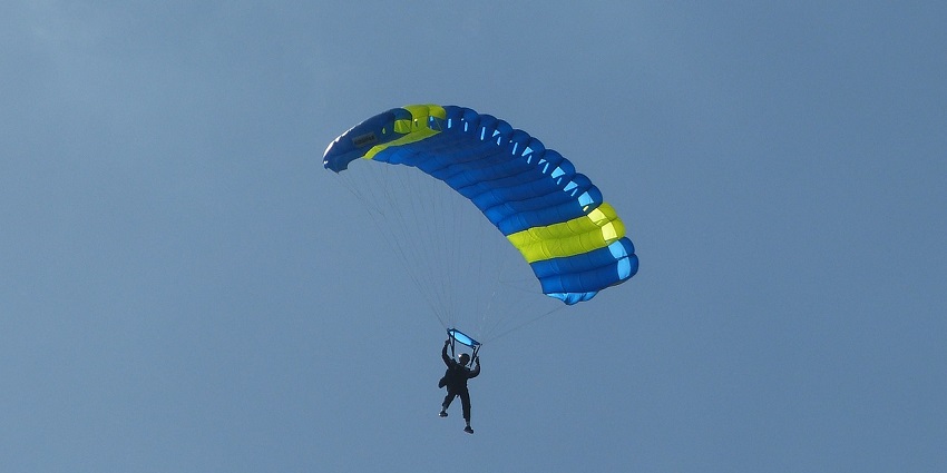 Deesa is one of the most famous places for skydiving in Ahmedabad