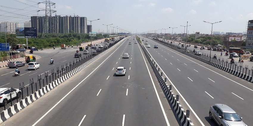 Delhi-Jaipur Expressway is one of the haunted places in Jaipur with unusual sightings