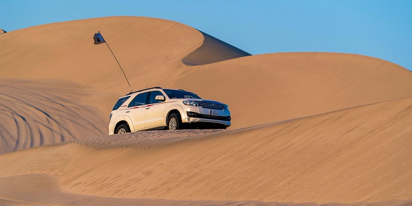 Celebrate New Year’s Eve with a jeep safari and dinner in the desert with a view.