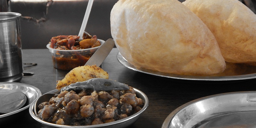 You can delight your taste buds with some delicious local Punjabi cuisine like chole bhature at restaurants near this adventure park