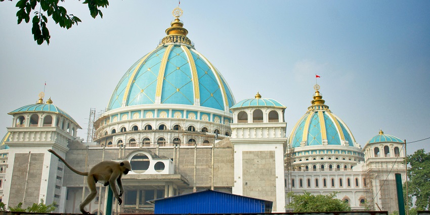 A quaint glimpse of the iconic Dewri Temple, one of the popular Jharkhand temples.