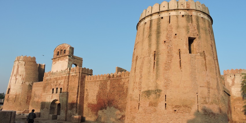 Ruins of Dholbaha Archaeological Site, one of the best places to visit in Hoshiarpur.