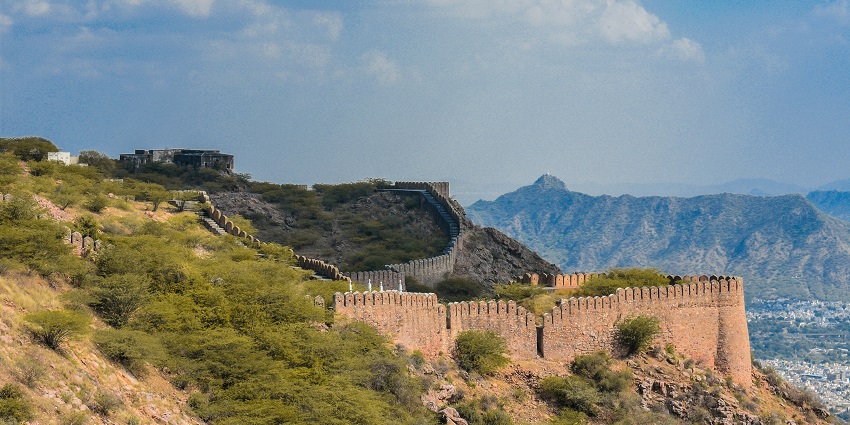 An aerial view of the magnificent Dhoraji Fort, one of the top forts in Gujarat.