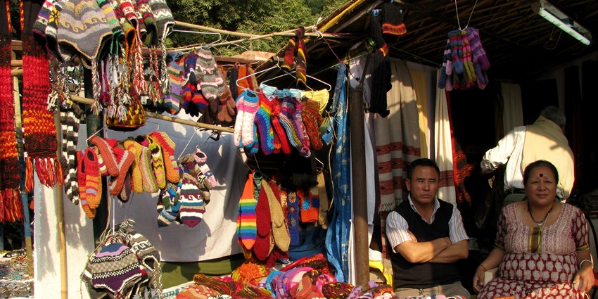 Dilli Haat is one of the popular places to visit near Qutub Minar for locals and tourists.