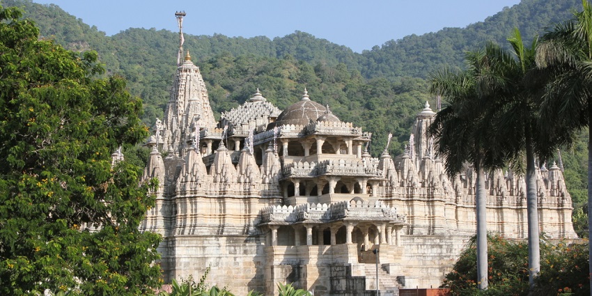 Paragliding over Dilwara Temples offers breathtaking views and unique perspective.