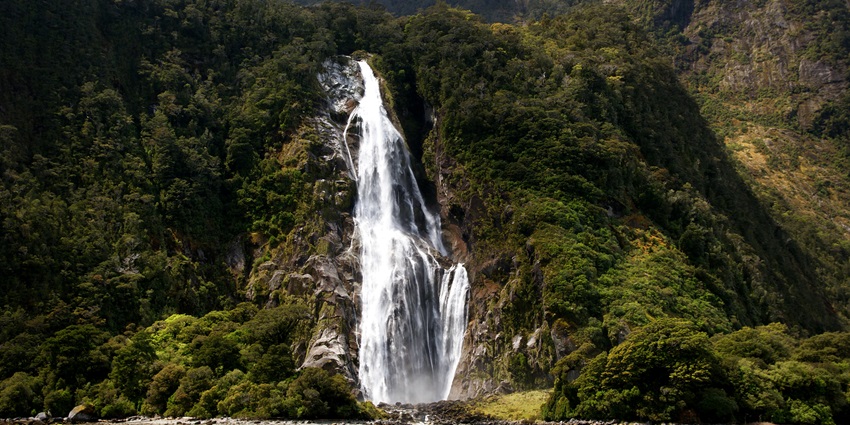 One of the best attractions on the list of the Pachmarhi travel guide is Rajat Prapat.