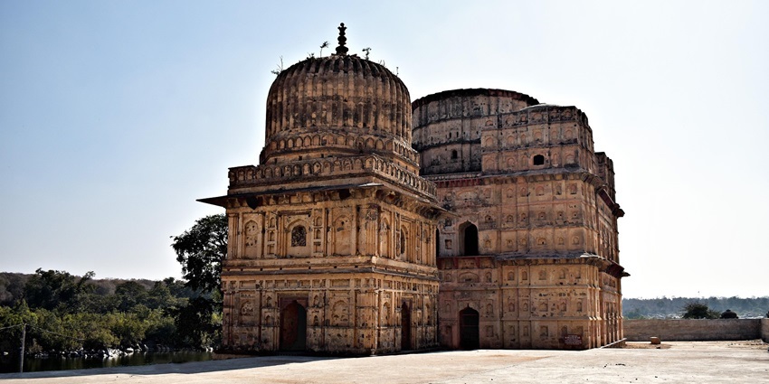 Discovering Kunwar Chain Singh’s cenotaph is one of the exciting things to do in Sehore.