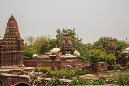 Mandore Fort features stunning architecture and gardens, reflecting royal heritage.