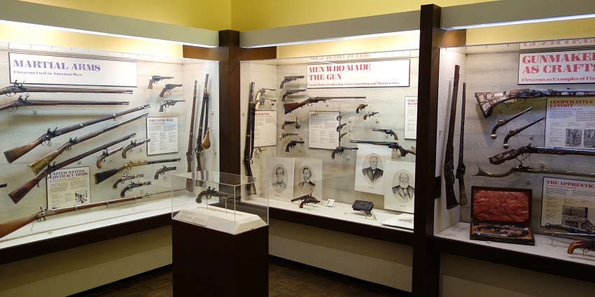 There is a wide selection of philatelic and arms of the ancient and colonial times.