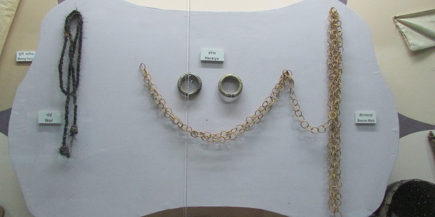 Shreyas Folk museum renders a glimpse into their lifestyle and their cultural heritage.