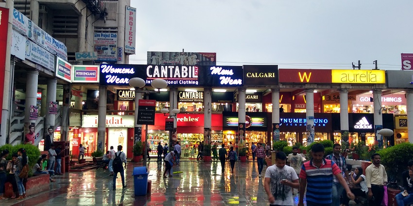 District Shopping Mall in Jodhpur offers diverse retail, dining, family-friendly experiences