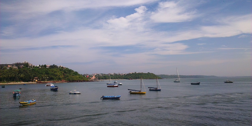 An image of Dona Paula Beach which is one of the offbeat places to visit in Goa in June.
