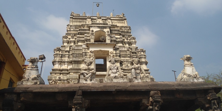 Draksharamam Temple is one of the best Pancharama temples in Andhra Pradesh.