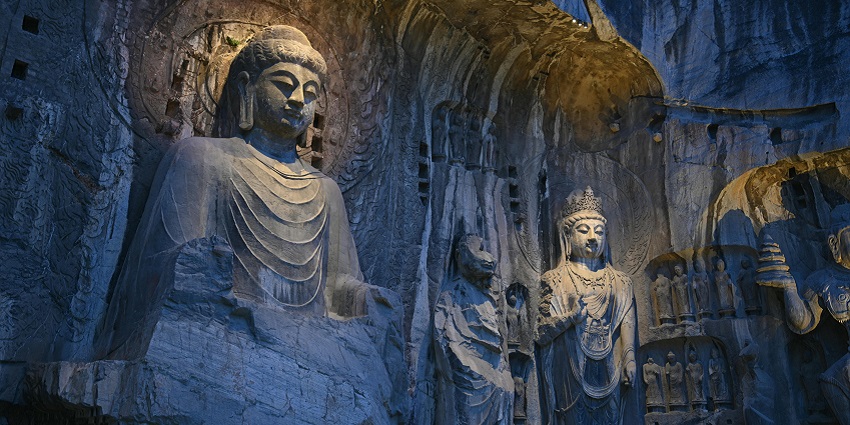 An image of Dungeshwari Cave Temples, one of the places near Mahabodhi Temple.