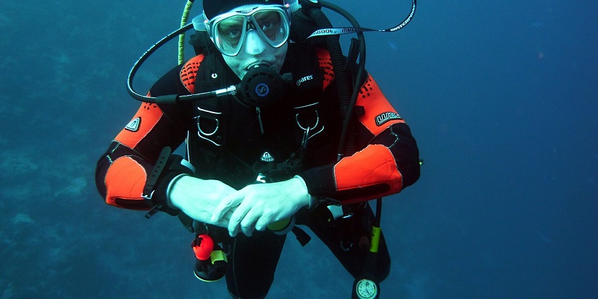Durga Adventure Goa is a perfect diving centre for those who want to stay and learn.