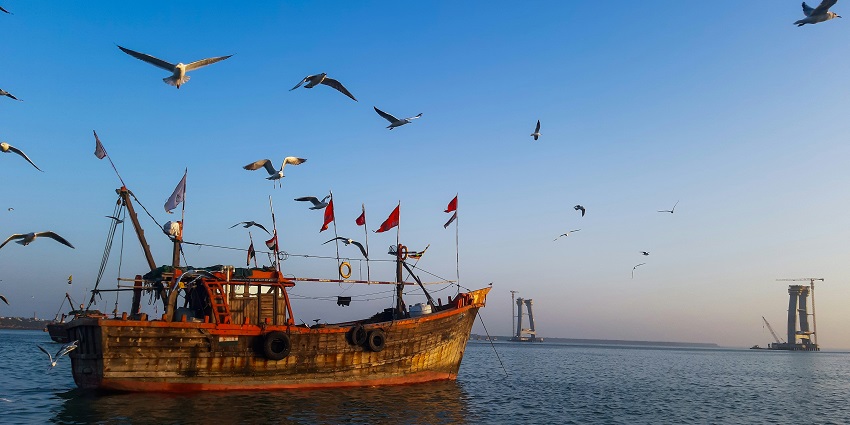 Dwarka is one of the best weekend places in Gujarat for every traveller to explore.