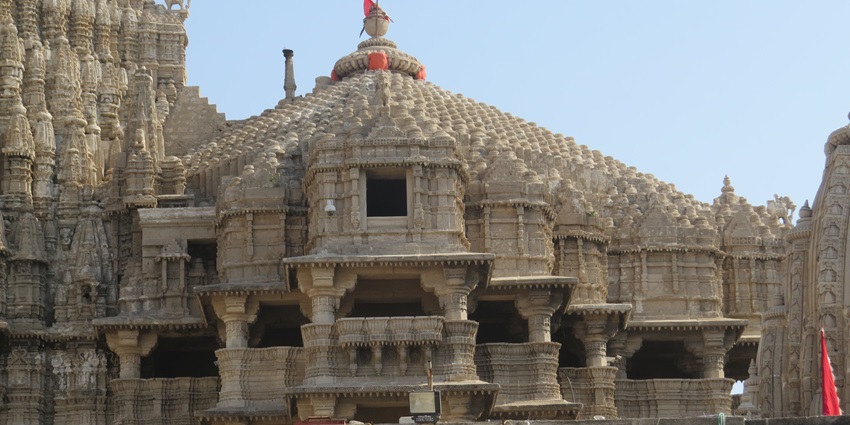 The elaborate carvings of Dwarkadhish temple, one of the top spots to visit in Gujarat