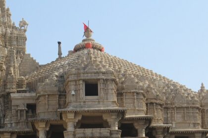 A wide-angle view of the majestic Dwarkadhish Temple, a place of religious significance.