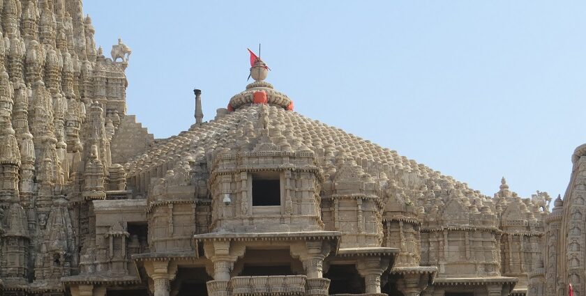 A wide-angle view of the majestic Dwarkadhish Temple, a place of religious significance.